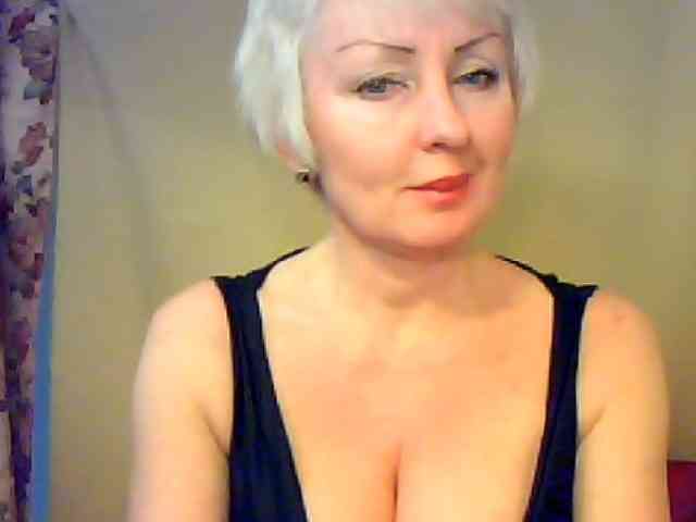 HotPussik-69-ZvZ webcam
