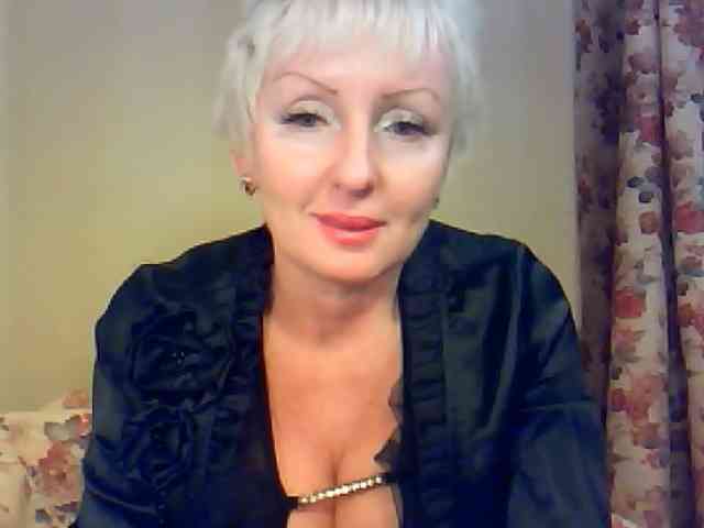 HotPussik-69-ZvZ webcam