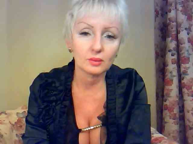 HotPussik-69-ZvZ webcam
