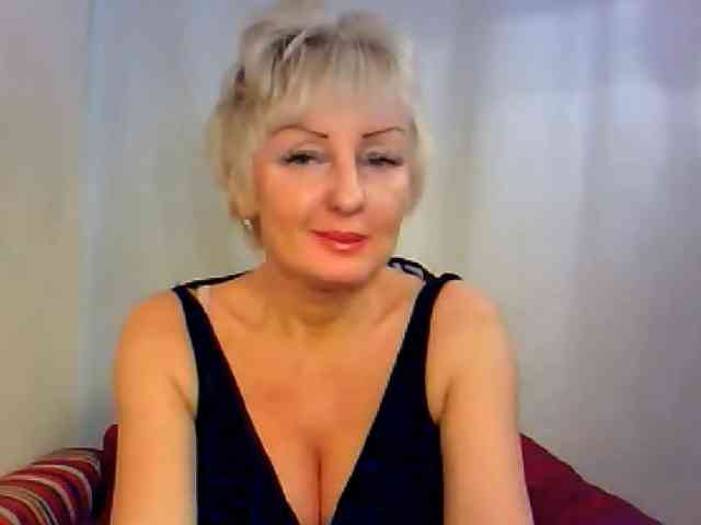 HotPussVxZ webcam