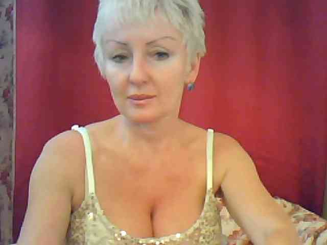 HotPussik-69-ZvZ webcam