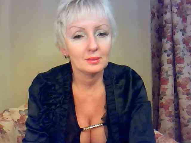 HotPussik-69-ZvZ webcam