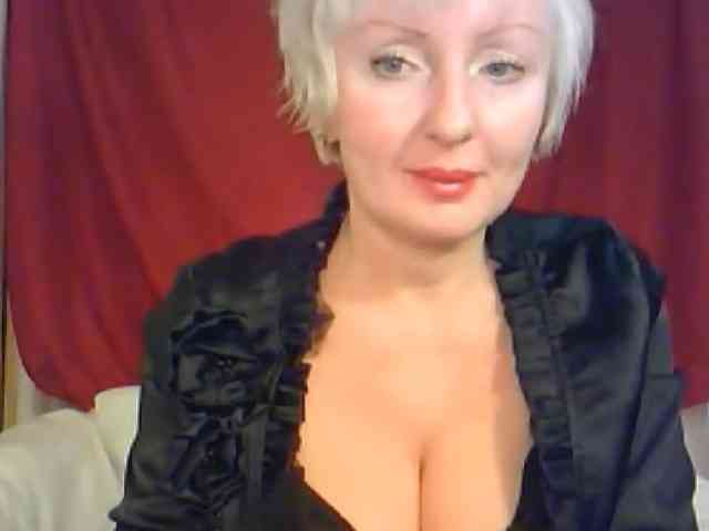 SweetHot-IM_69 webcam
