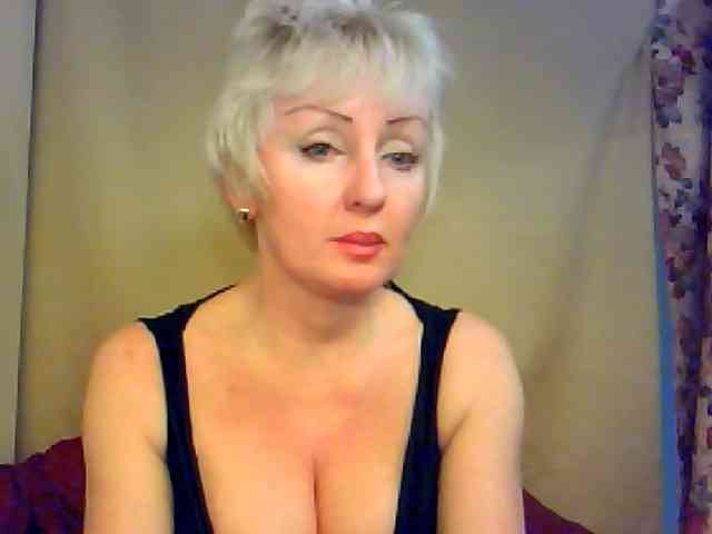 SweetHot-IM_69 webcam