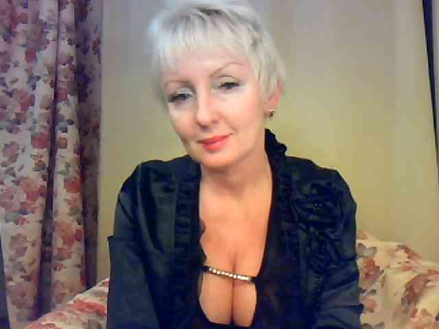 HotPussik-69-ZvZ webcam