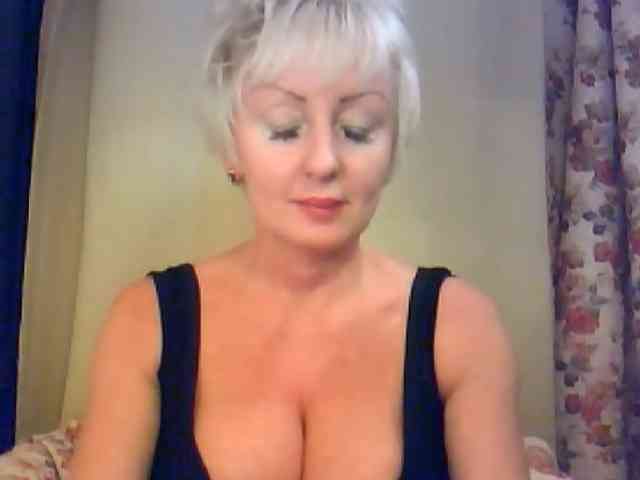 HotPussVxZ webcam