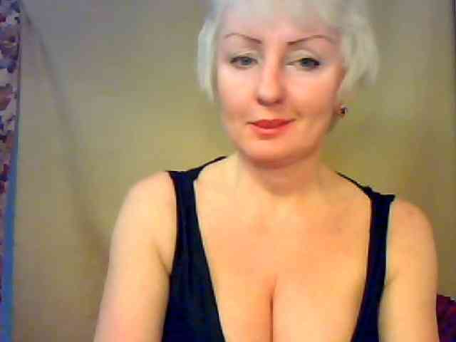 HotPussVxZ webcam