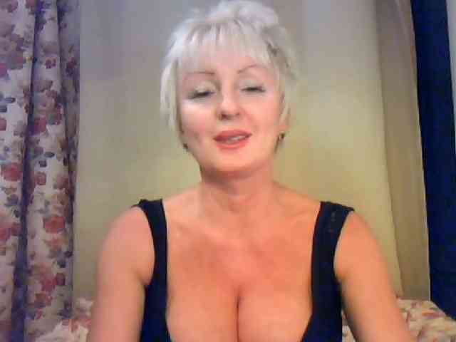 HotPussVxZ webcam