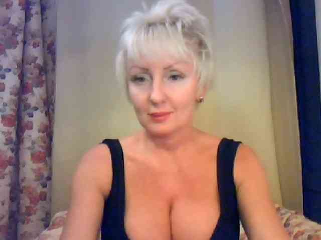 SweetPusik-69 webcam