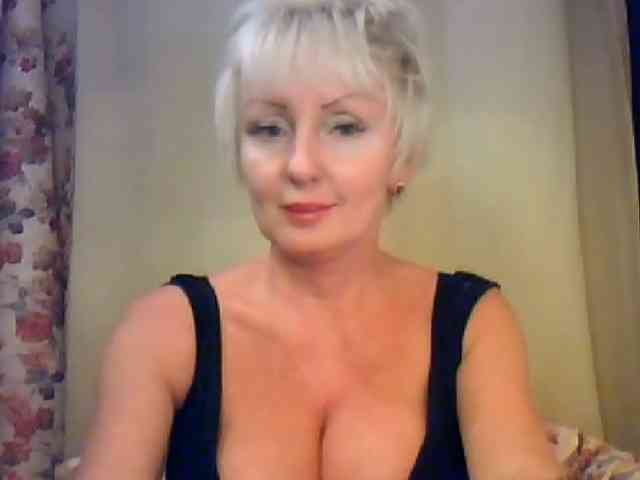 HotPussVxZ webcam