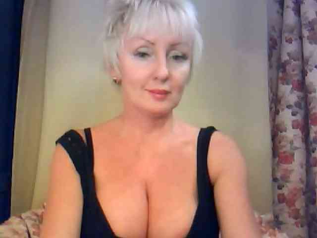 HotPussVxZ webcam