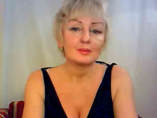 HotPussik-69-ZvZ webcam