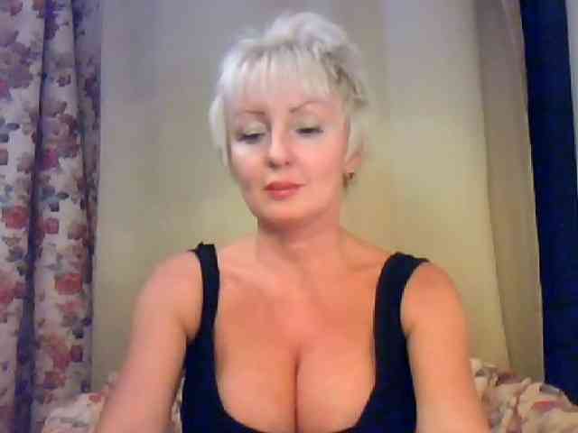 SweetPusik-69 webcam