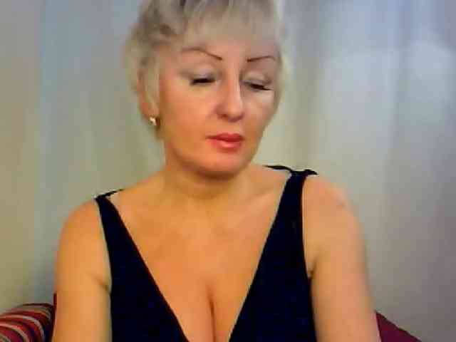 HotPussVxZ webcam