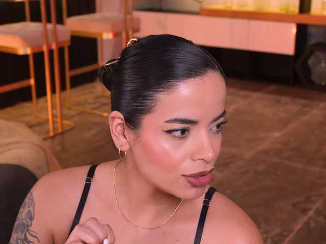 KateSunder's BongaCams show and profile