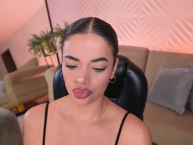 KateSunder's BongaCams show and profile