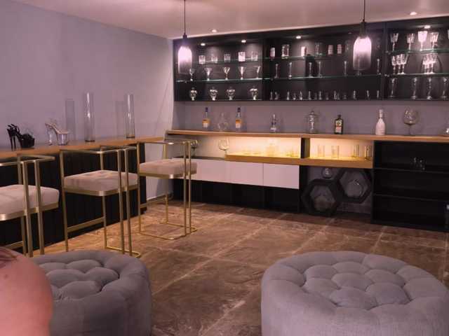 KateSunder's BongaCams show and profile