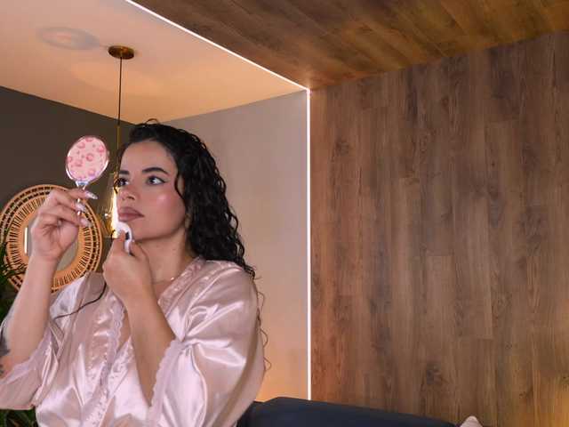 KateSunder — Let my little pussy make you cum  IG: @k_sunder_A***oal: Suck big dick + Play with tits @remain Tokens  