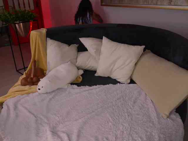 KateSunder webcam