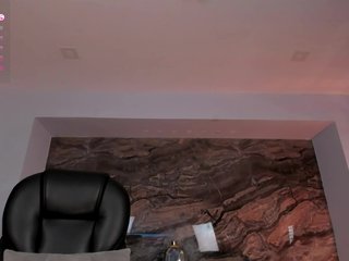 MaryLewis Porn Show