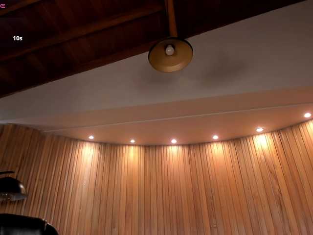 MaryLewis's BongaCams show and profile