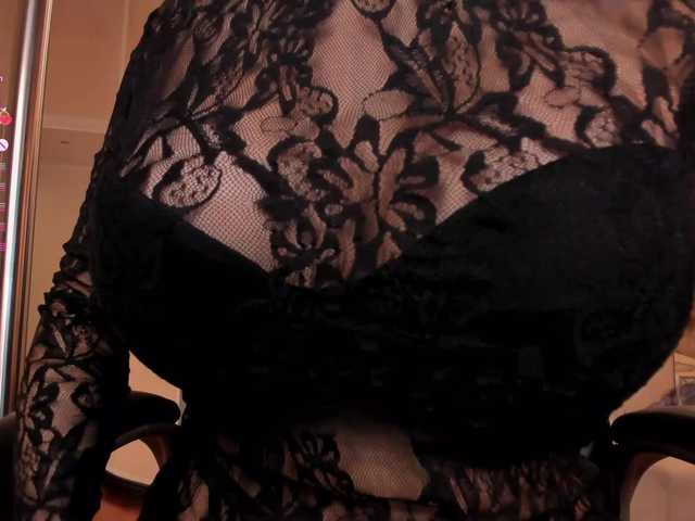 MaryLewis's BongaCams show and profile