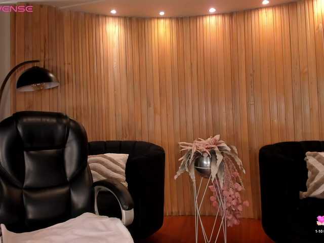 MaryLewis's BongaCams show and profile