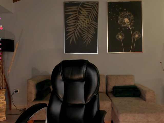 MaryLewis's BongaCams show and profile