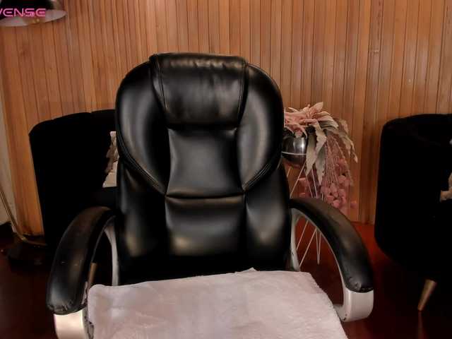 MaryLewis's BongaCams show and profile