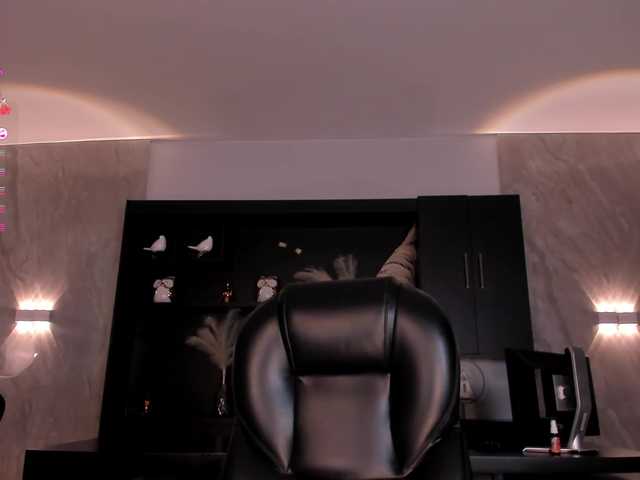 MaryLewis's BongaCams show and profile