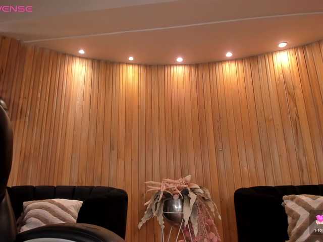 MaryLewis's BongaCams show and profile