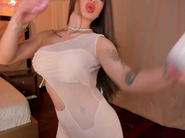 MaryLewis's BongaCams show and profile