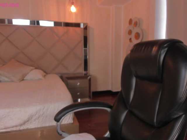 MaryLewis's BongaCams show and profile