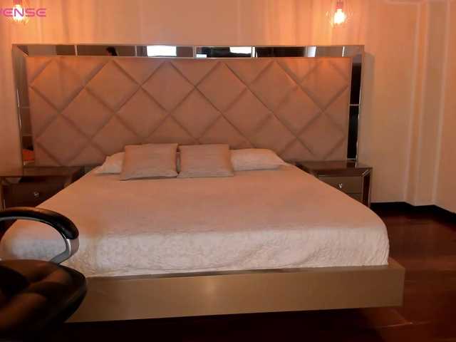 MaryLewis's BongaCams show and profile