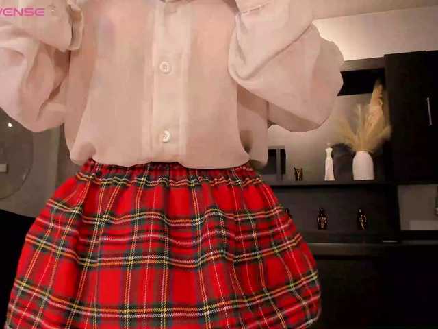 MaryLewis's BongaCams show and profile