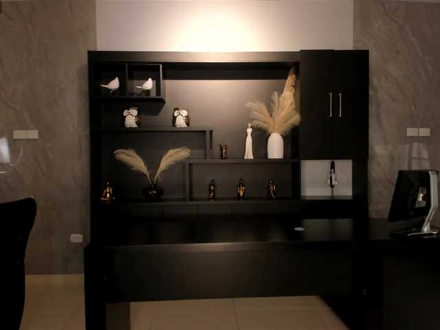 MaryLewis's BongaCams show and profile