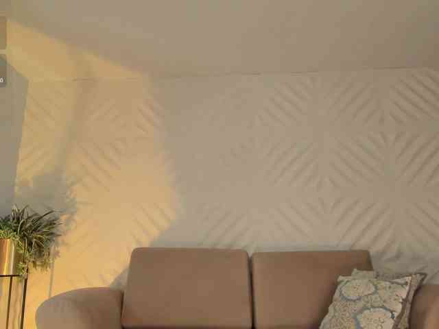 MaryLewis webcam