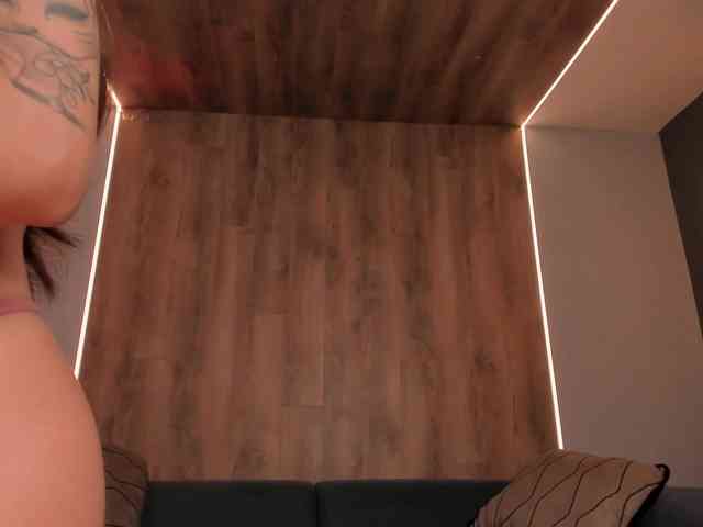 MaryLewis webcam