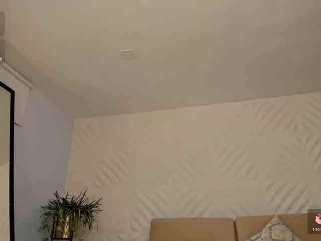 MaryLewis webcam