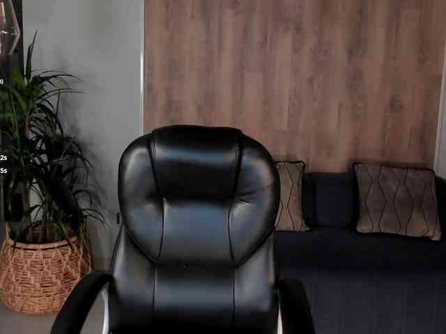 MaryLewis webcam