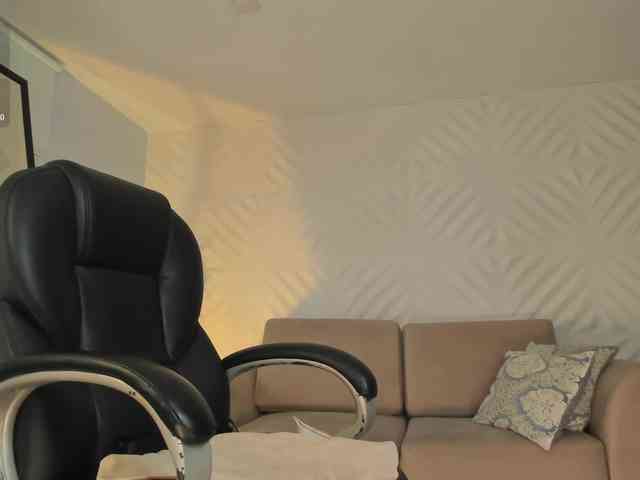 MaryLewis webcam