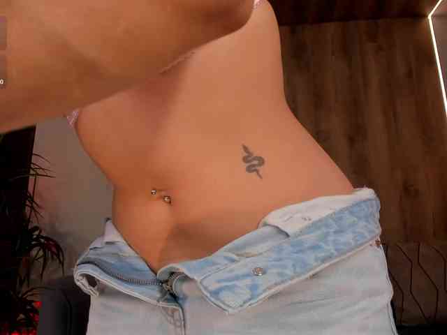 MaryLewis webcam
