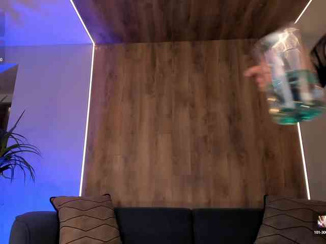 MaryLewis webcam