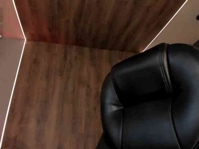 MaryLewis webcam