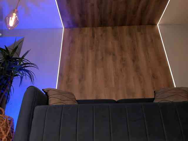MaryLewis webcam