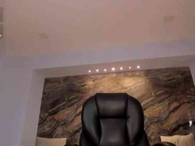 MaryLewis webcam