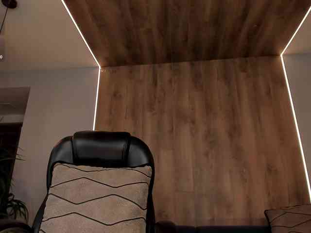 MaryLewis webcam