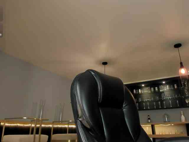 MaryLewis webcam