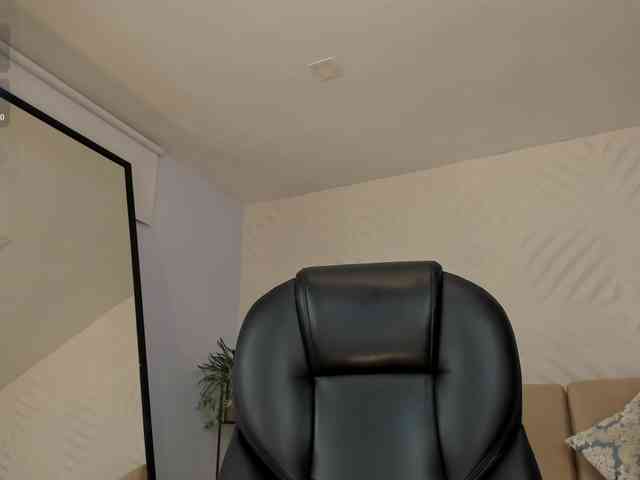 MaryLewis webcam