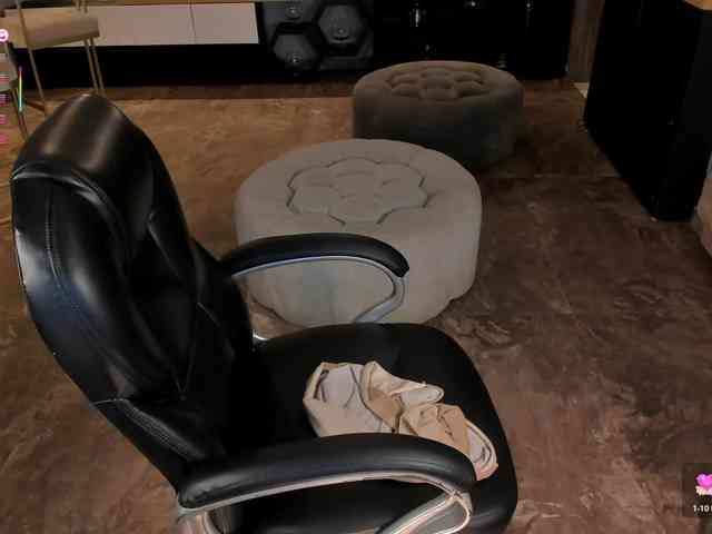 MaryLewis webcam
